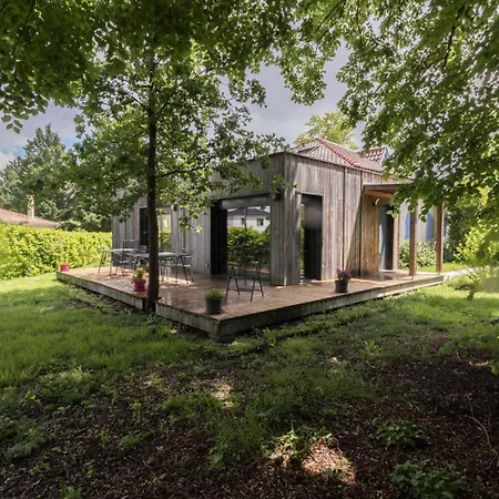 Le Cedre Bleu Bed and breakfast *